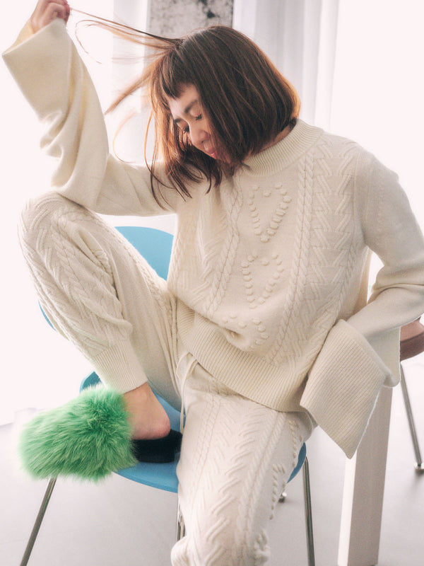 【WOMENS】 【PRE-ORDER】CASHMERE HEART CABLE PANTS