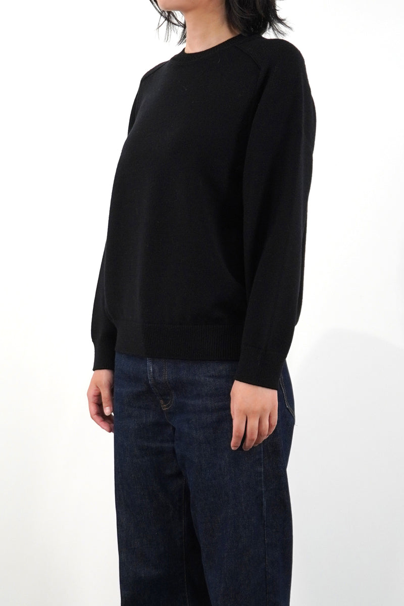 7GG CREW NECK PULLOVER (UM302-UPO07-BLK)